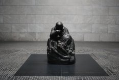 Mourning Mother in Neue Wache