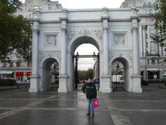 Andr� Odeblom in front of Marble Arch