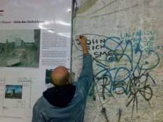 Collegue writing on the wall