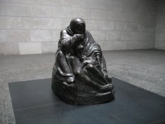 Mourning Mother in Neue Wache