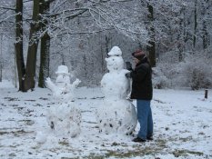 Snowmen in Tiergarten